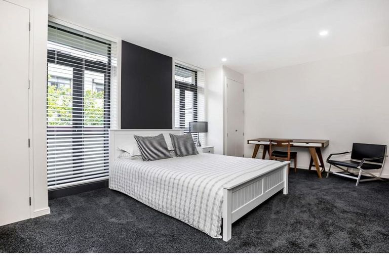 Photo of property in 12b Domain Drive, Parnell, Auckland, 1052