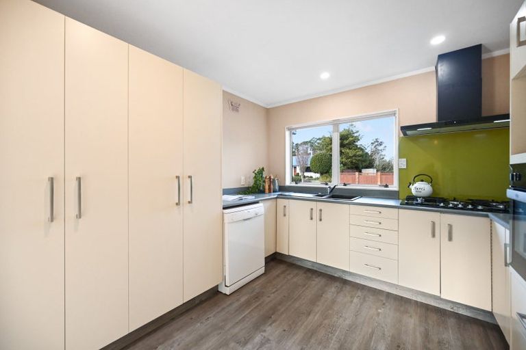 Photo of property in 34 Macmurdo Avenue, Glenview, Hamilton, 3206