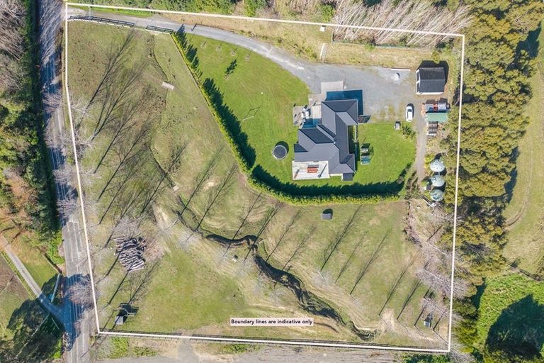 Photo of property in 6 Hadfield Road, Peka Peka, Waikanae, 5391