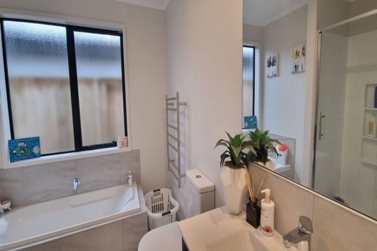 Photo of property in 4 Pense Place, Papamoa, 3118