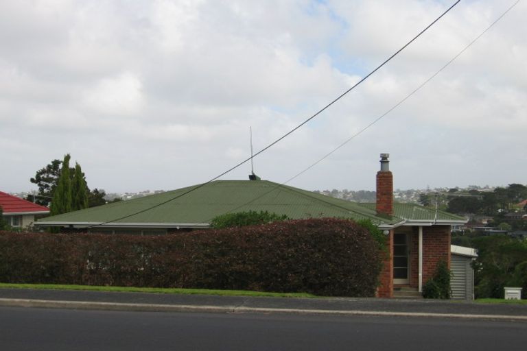 Photo of property in 198 East Coast Road, Forrest Hill, Auckland, 0620