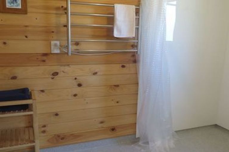 Photo of property in 38 Paradise Road, Coopers Beach, 0420