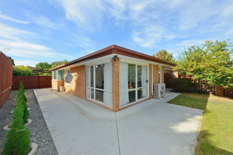 Photo of property in 2/60 Cresswell Avenue, Burwood, Christchurch, 8061