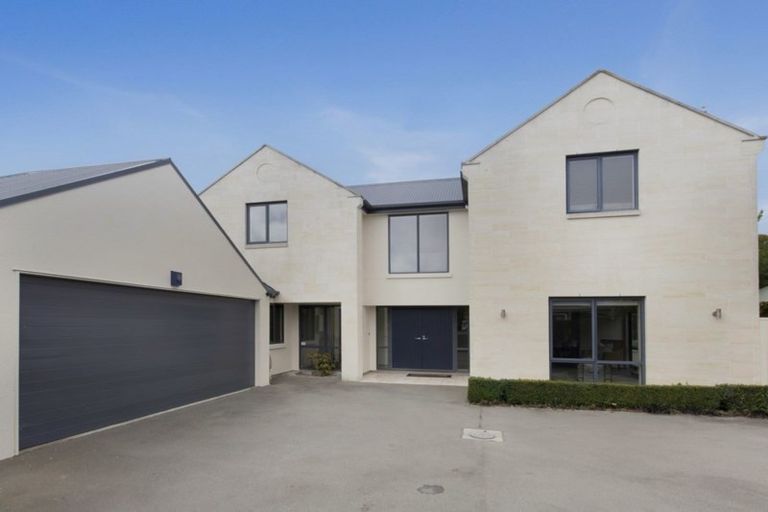 Photo of property in 142a Innes Road, St Albans, Christchurch, 8052