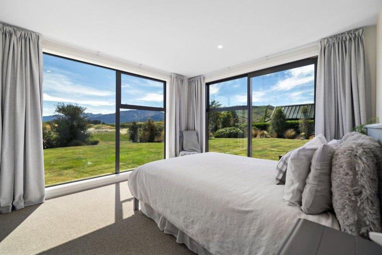 Photo of property in 7 Fife Court, Jacks Point, Queenstown, 9371