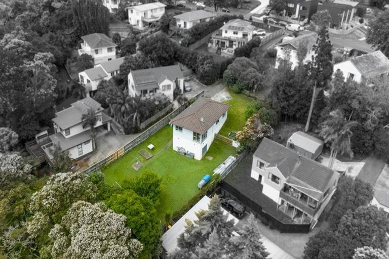 Photo of property in 78 Spinella Drive, Bayview, Auckland, 0629