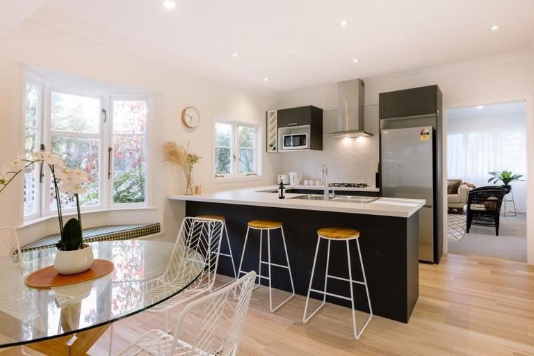 Photo of property in 9 Minchin Crescent, St Andrews, Hamilton, 3200