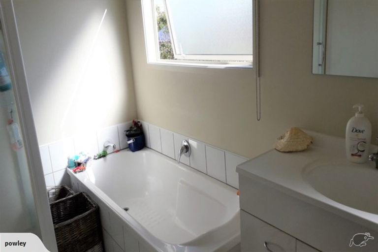 Photo of property in 1 Henry Lane, Patumahoe, Pukekohe, 2679