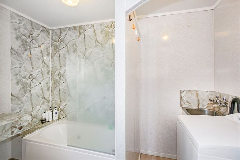 Photo of property in 144b Edinburgh Street, Pukekohe, 2120