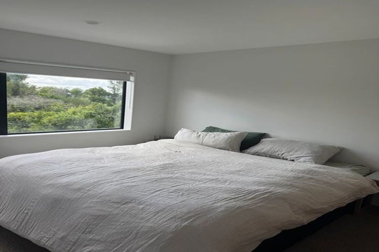 Photo of property in 5/9 Flanshaw Road, Te Atatu South, Auckland, 0610