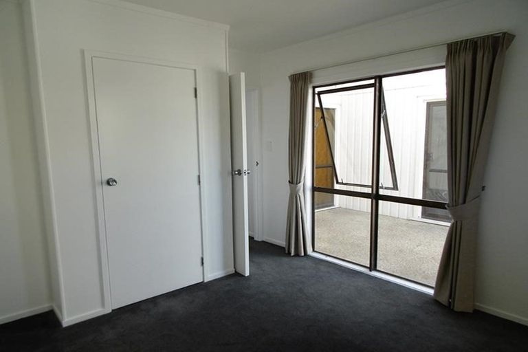 Photo of property in 2/3 Patterson Street, Sandringham, Auckland, 1041