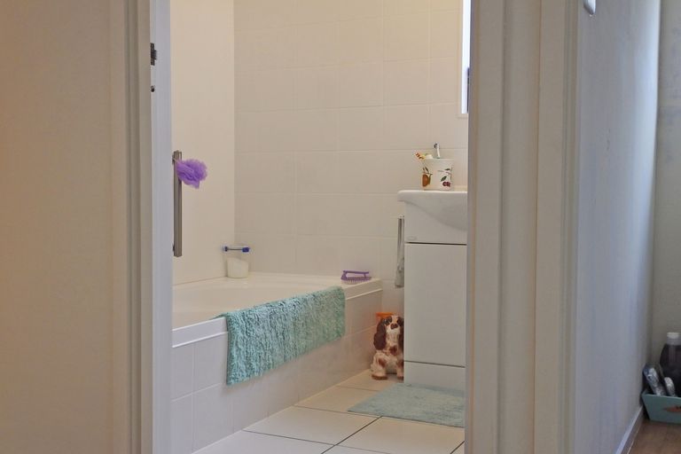 Photo of property in 38 Tamatea Drive, Snells Beach, 0920