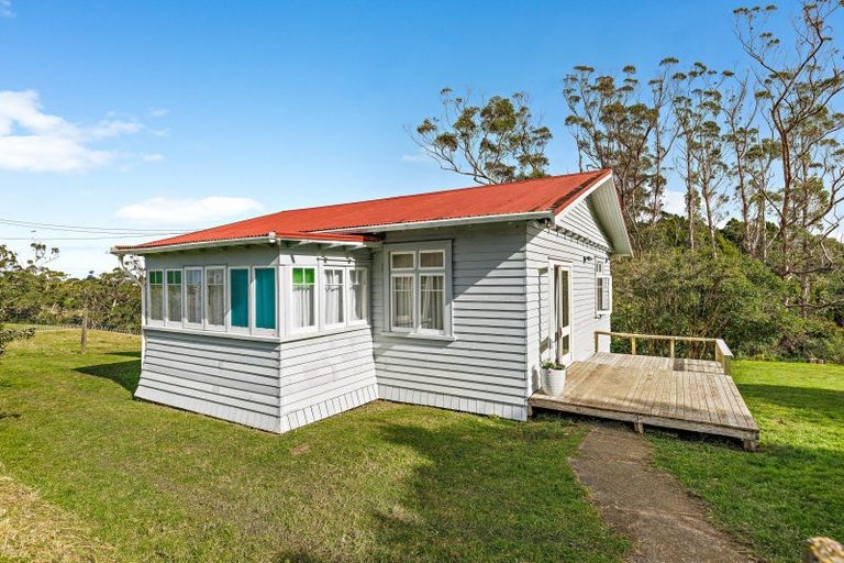 Photo of property in 421 Whitmore Road, Tawharanui Peninsula, Warkworth, 0986