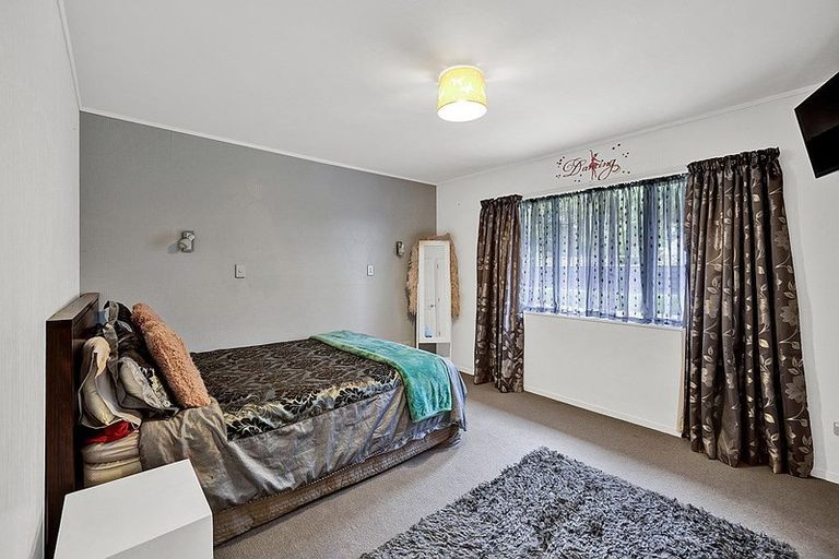 Photo of property in 12 Hunter Street, Normanby, Hawera, 4614