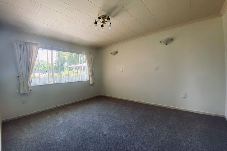Photo of property in 165 Te Moana Road, Waikanae, 5036
