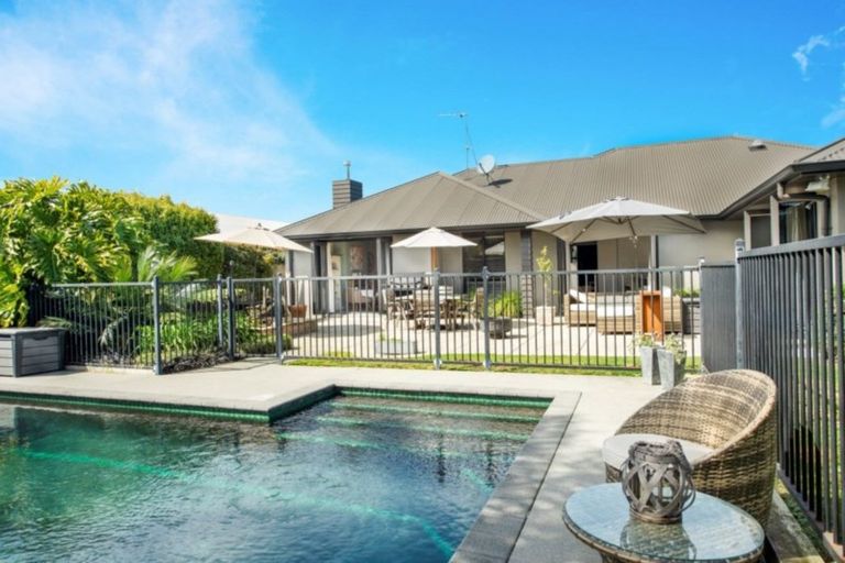 Photo of property in 5 Grenache Place, Rototuna, Hamilton, 3210