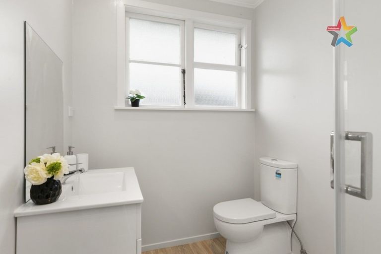 Photo of property in 1036 High Street, Avalon, Lower Hutt, 5011