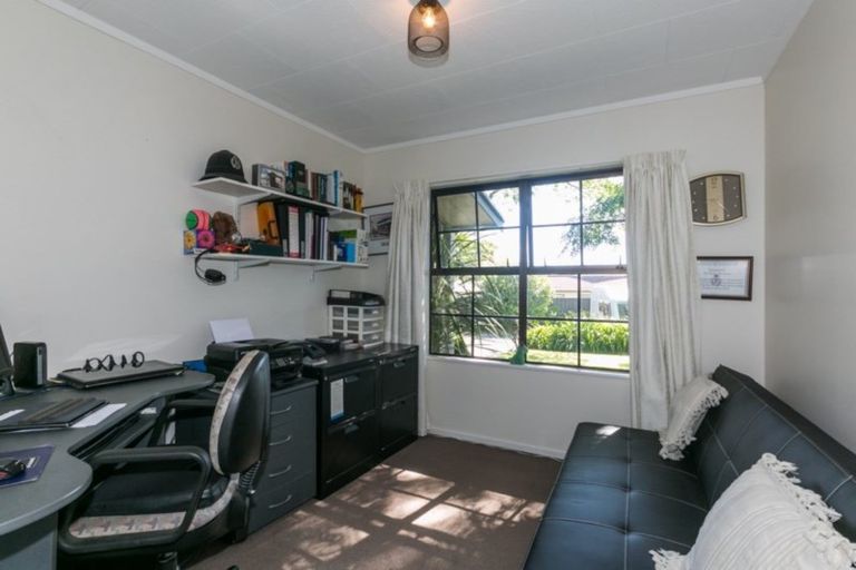 Photo of property in 10 Pomeroy Place, Havelock North, 4130