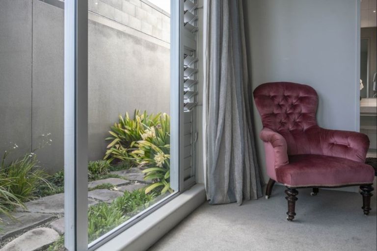 Photo of property in 18 Sheriff Place, Riverlea, Hamilton, 3216