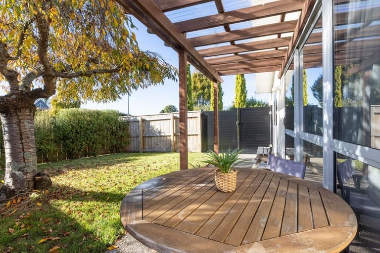 Photo of property in 7 Weathers Place, Taradale, Napier, 4112