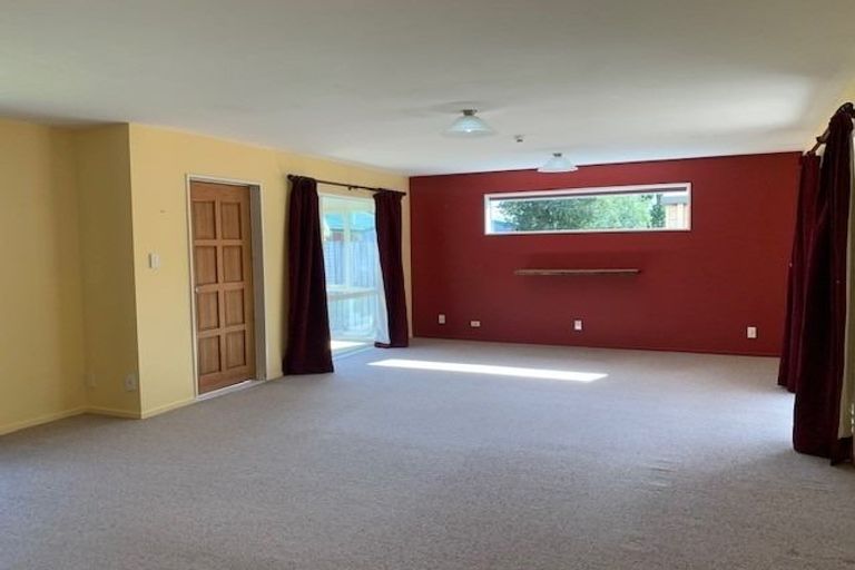 Photo of property in 55 Bayswater Crescent, Bromley, Christchurch, 8062