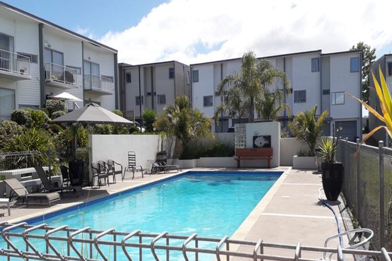 Photo of property in 111/7 Kelvin Hart Drive, East Tamaki, Auckland, 2013