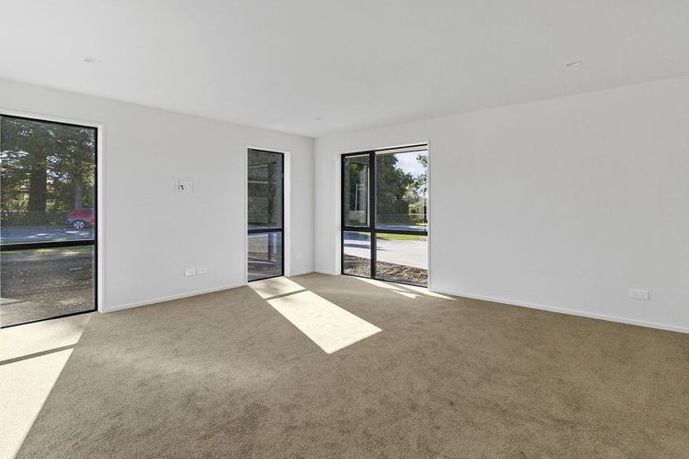 Photo of property in 16 Hillary Street, Waimate, 7924