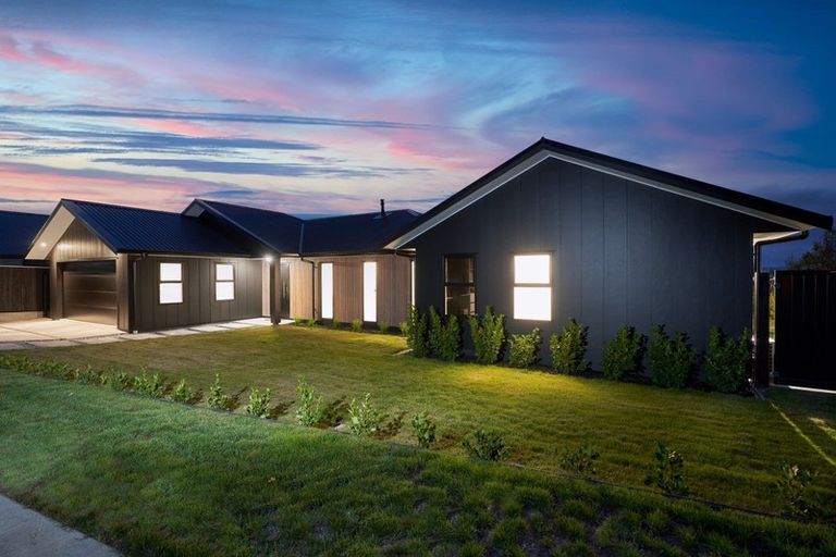 Photo of property in 45b Arataki Road, Havelock North, 4130