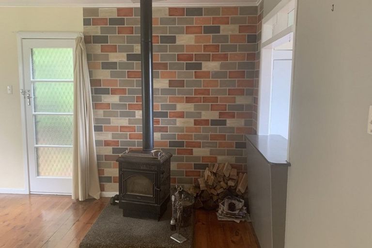 Photo of property in 67 Red Hills Road, Massey, Auckland, 0614