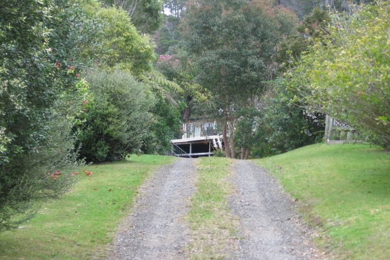 Photo of property in 33 Grange Road, Hahei, Whitianga, 3591