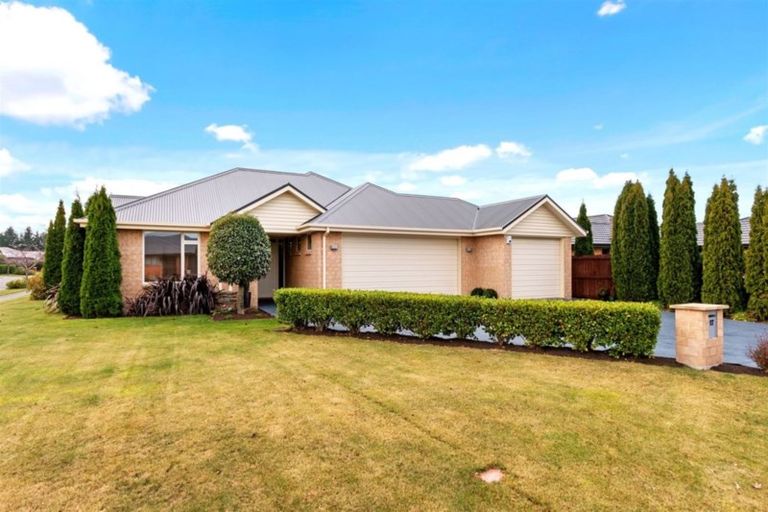 Photo of property in 17 Stationmasters Way, Prebbleton, 7604