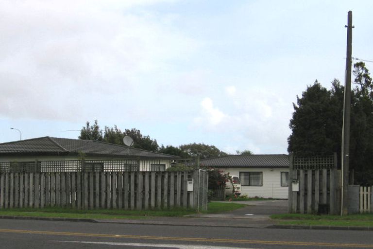 Photo of property in 385 Triangle Road, Henderson, Auckland, 0610