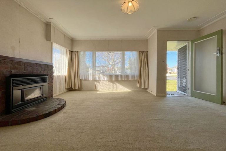 Photo of property in 23 Barbary Avenue, Kelston, Auckland, 0602