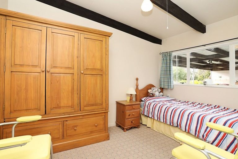 Photo of property in 150 Channel Road, Winton, 9781