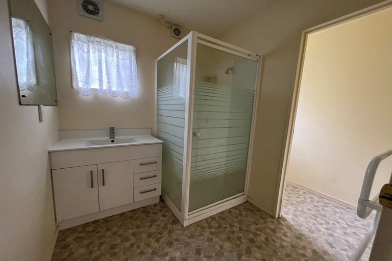 Photo of property in 2/18 Newhaven Terrace, Mairangi Bay, Auckland, 0630