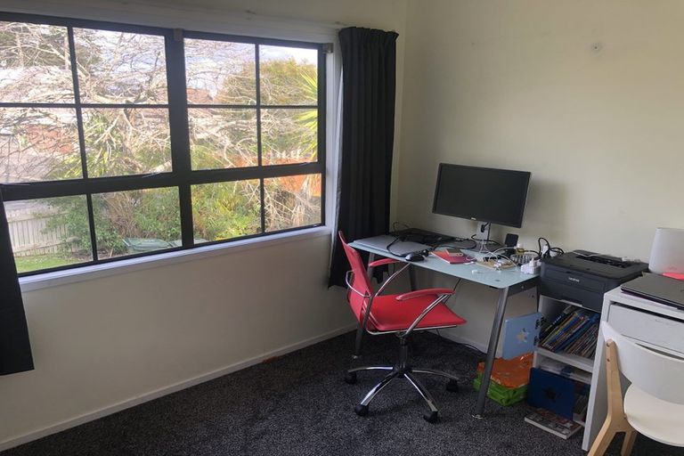 Photo of property in 7 Seaglen Place, Botany Downs, Auckland, 2010