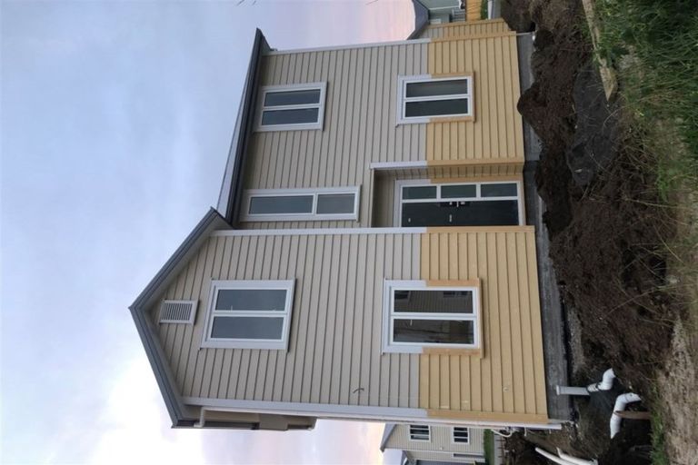 Photo of property in 26 Warbler Crescent, Papakura, 2110