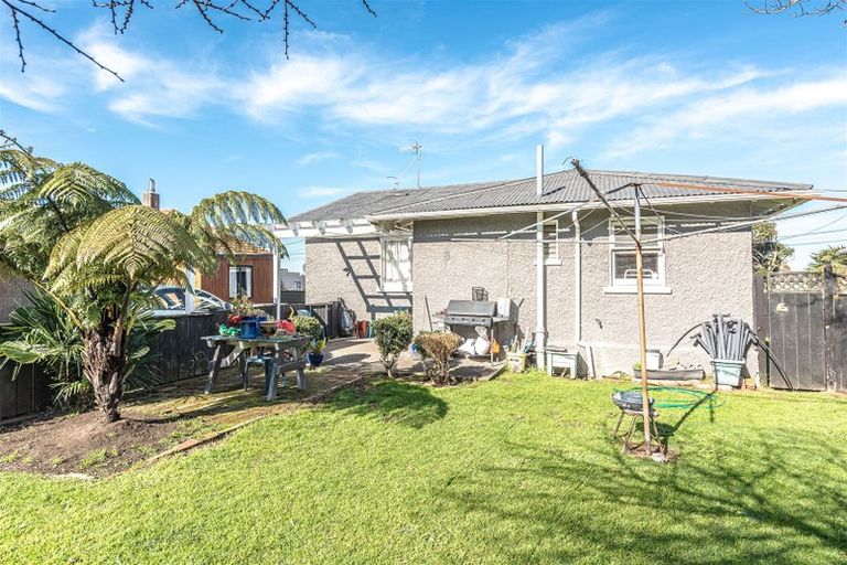 Photo of property in 14 Duigan Street, Gonville, Whanganui, 4501