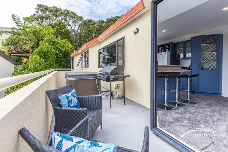 Photo of property in 1/3 Albany Highway, Unsworth Heights, Auckland, 0632