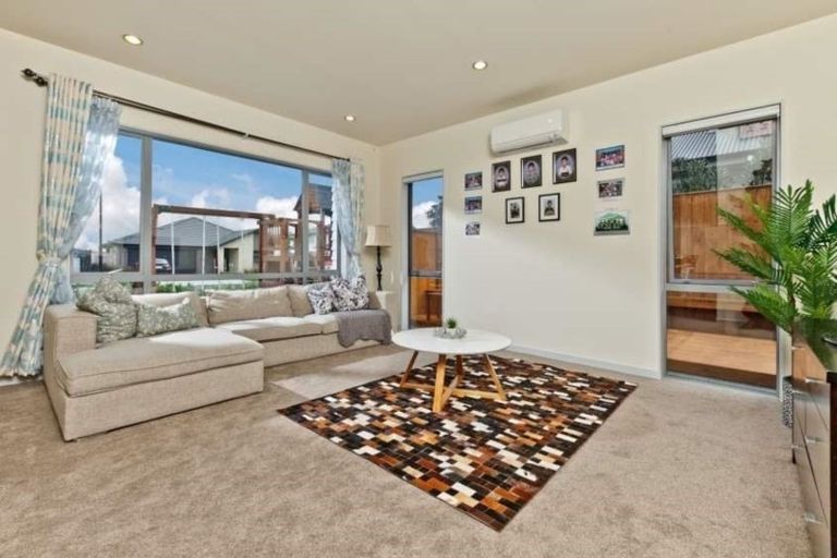 Photo of property in 15 Wisteria Lane, Silverdale, 0932