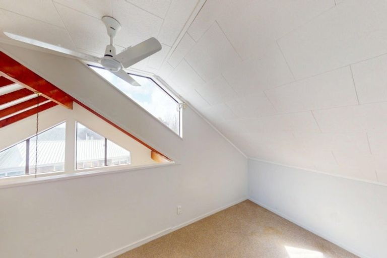 Photo of property in 18 Homewood Avenue, Levin, 5510