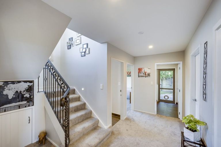 Photo of property in 21 Ridgeway Terrace, Taradale, Napier, 4112