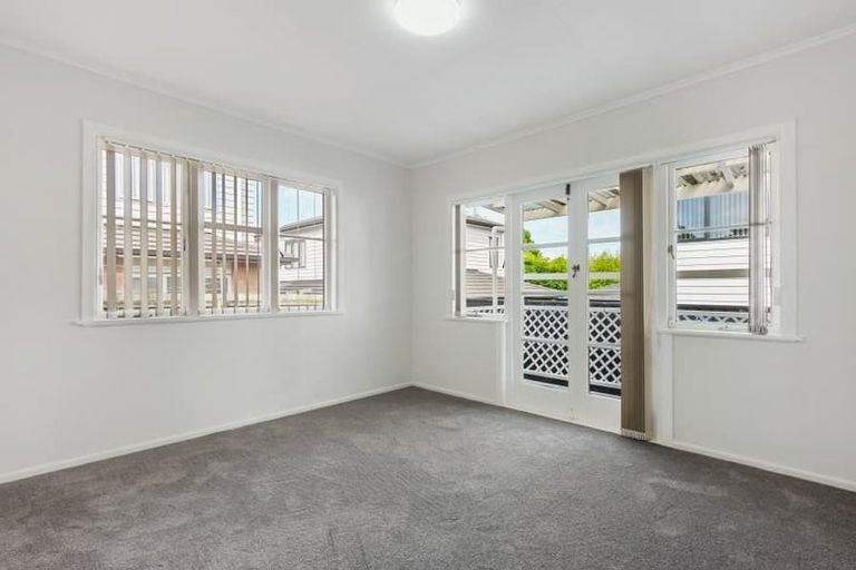 Photo of property in 18b Calvert Avenue, Mangere East, Auckland, 2024