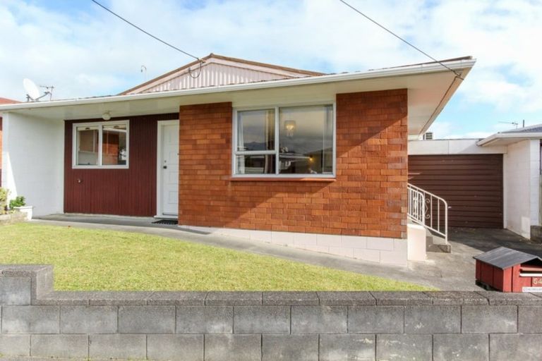 Photo of property in 54a Cutfield Road, New Plymouth, 4310