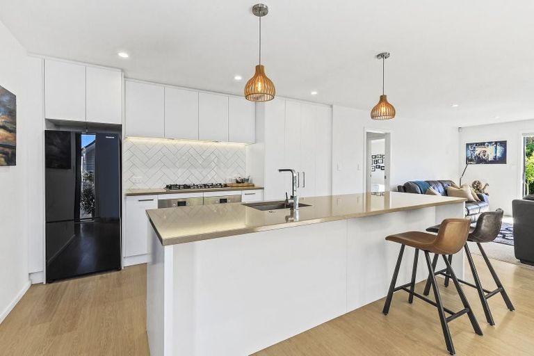 Photo of property in 50 Resolution Drive, Whitby, Porirua, 5024