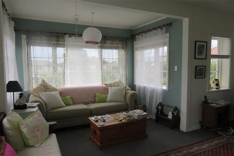 Photo of property in 605 Massey Street, Akina, Hastings, 4122