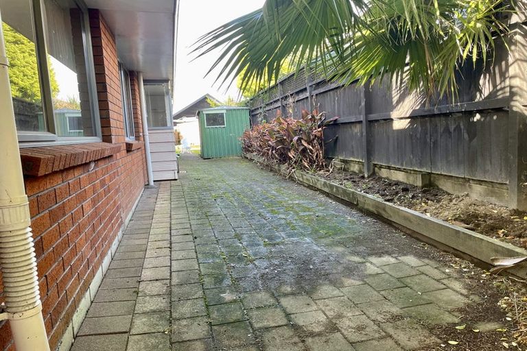 Photo of property in 3/8 Solana Court, Botany Downs, Auckland, 2010