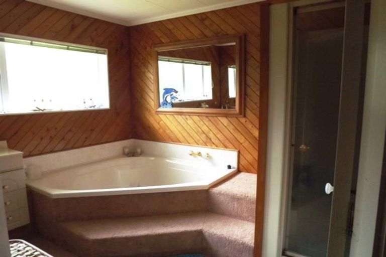 Photo of property in 14a Boulevard Drive, Merrilands, New Plymouth, 4312