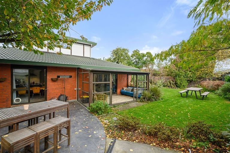 Photo of property in 10a Geraldo Place, Russley, Christchurch, 8042