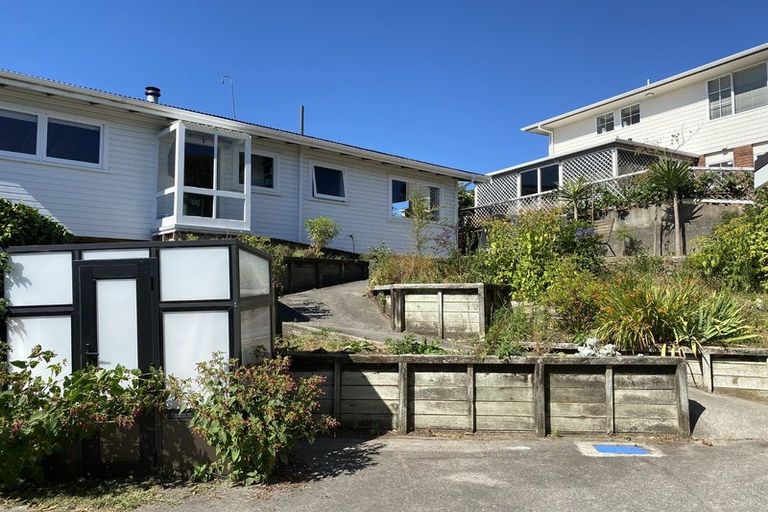 Photo of property in 6 Flaxmere Street, Waikanae Beach, Waikanae, 5036